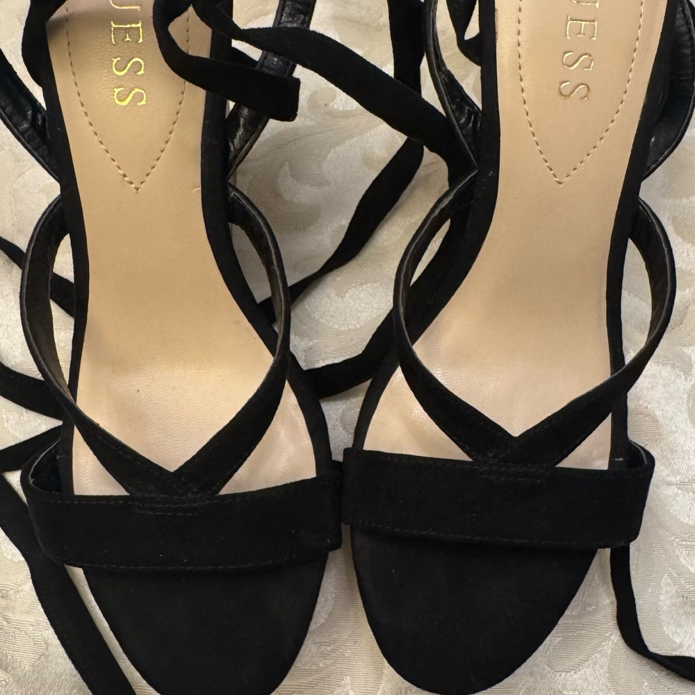 Guess Black Stiletto Heels Elegant Design size 6